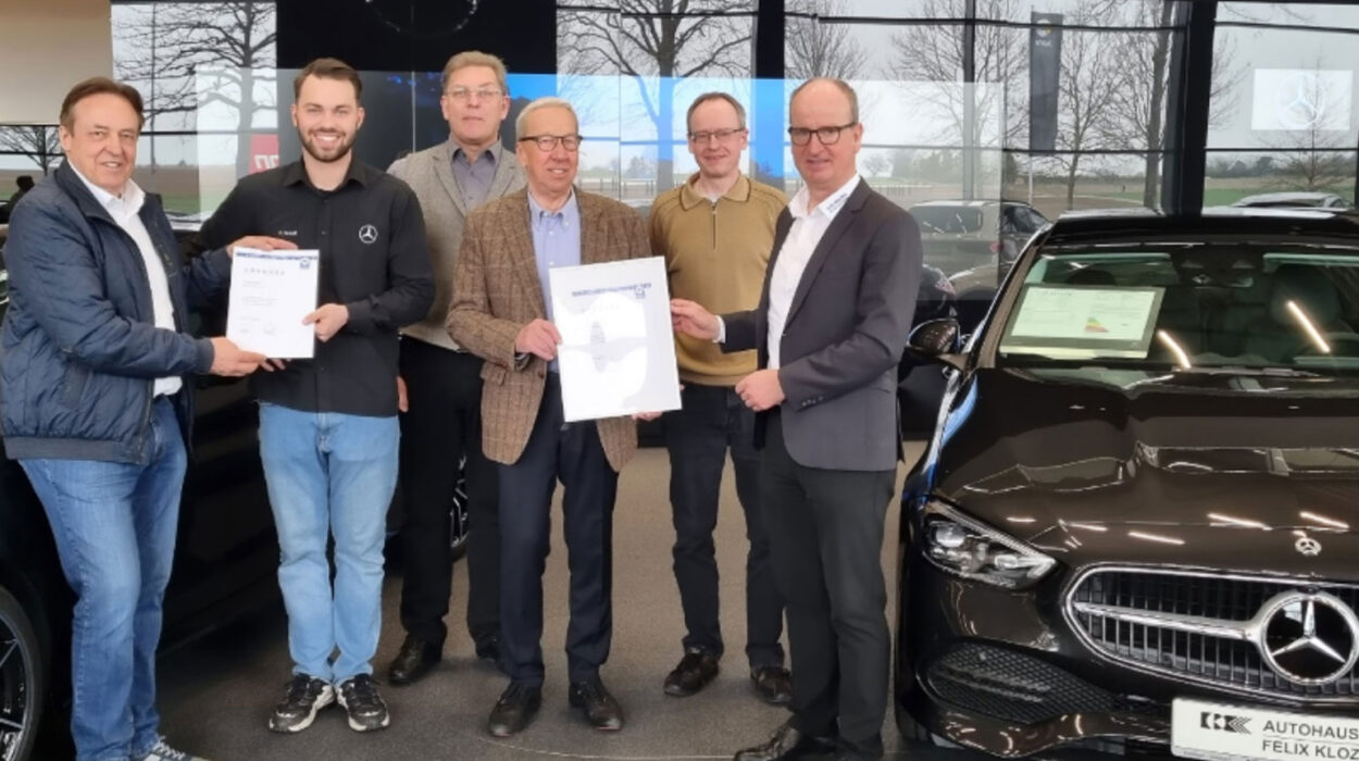 Autohaus Kloz - als bester Automobilkaufmann ausgezeichnet