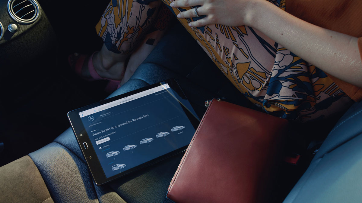 Mercedes Junge Sterne - Onlinestore auf Tablet