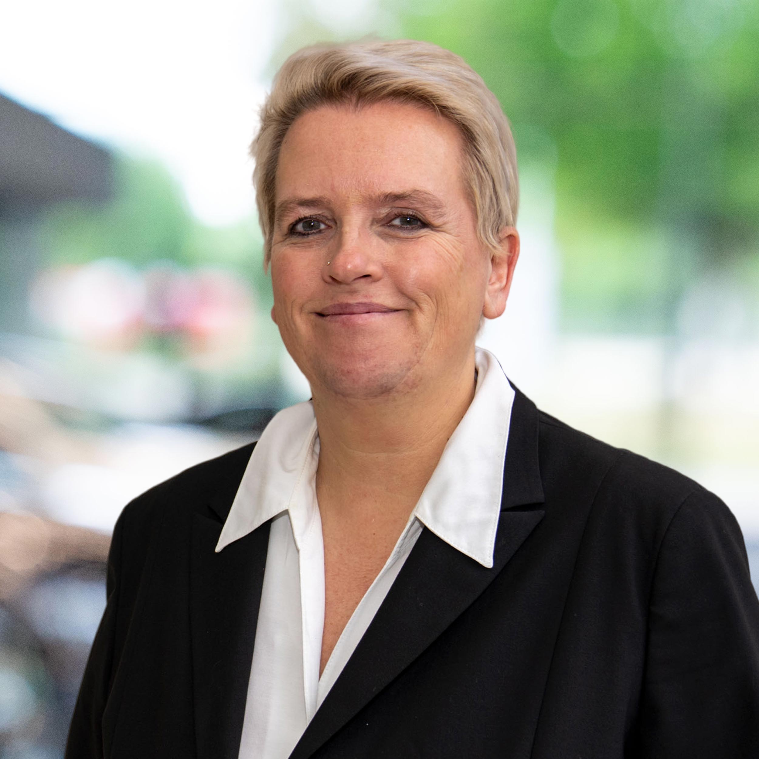 kusch2 Personalsachbearbeiterin Autohaus Kloz Fellbach-Schmiden - Susanne Kusch