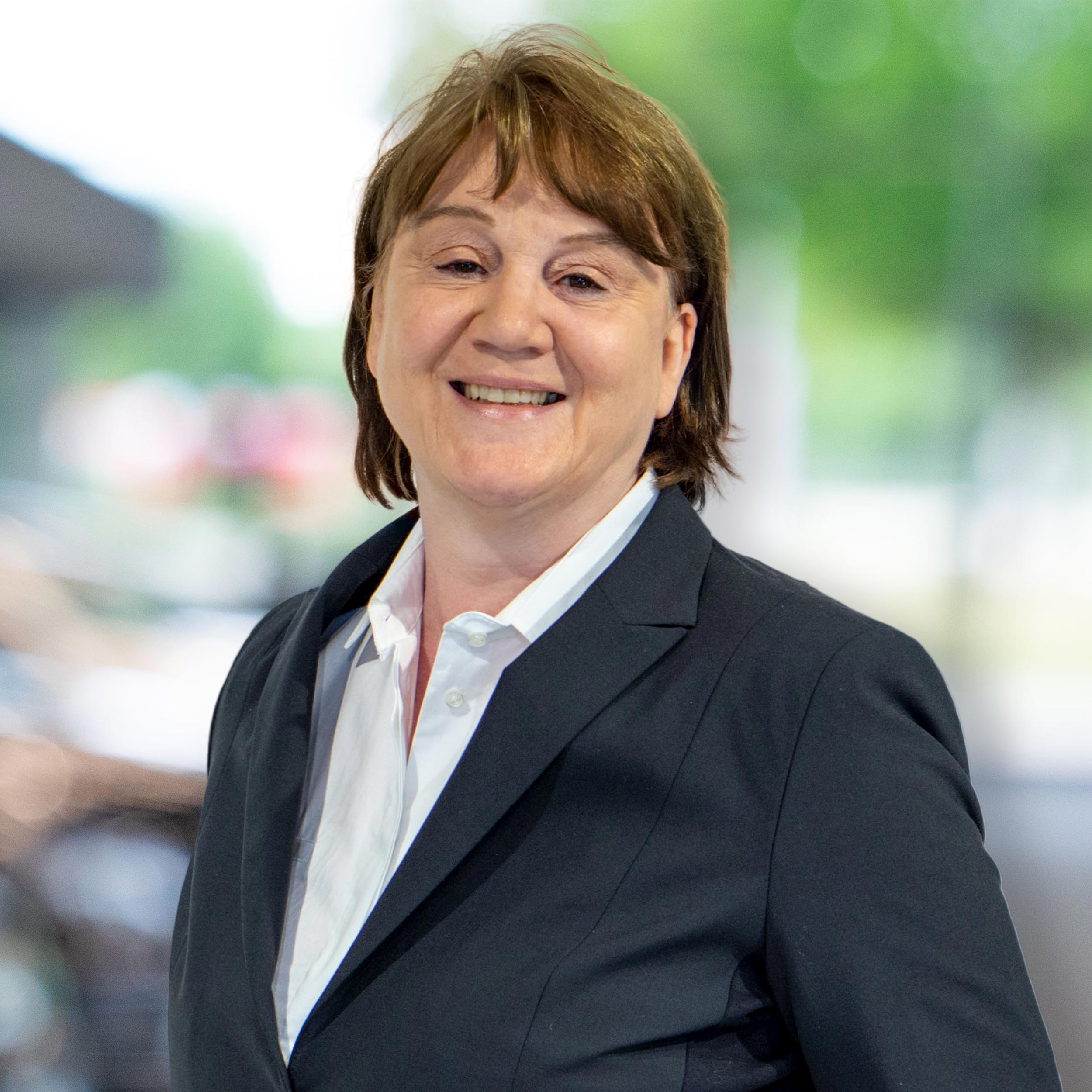 Sachbearbeiterin Autohaus Kloz Abschleppdienst 24h Notruf - Regine Walter-Sautter