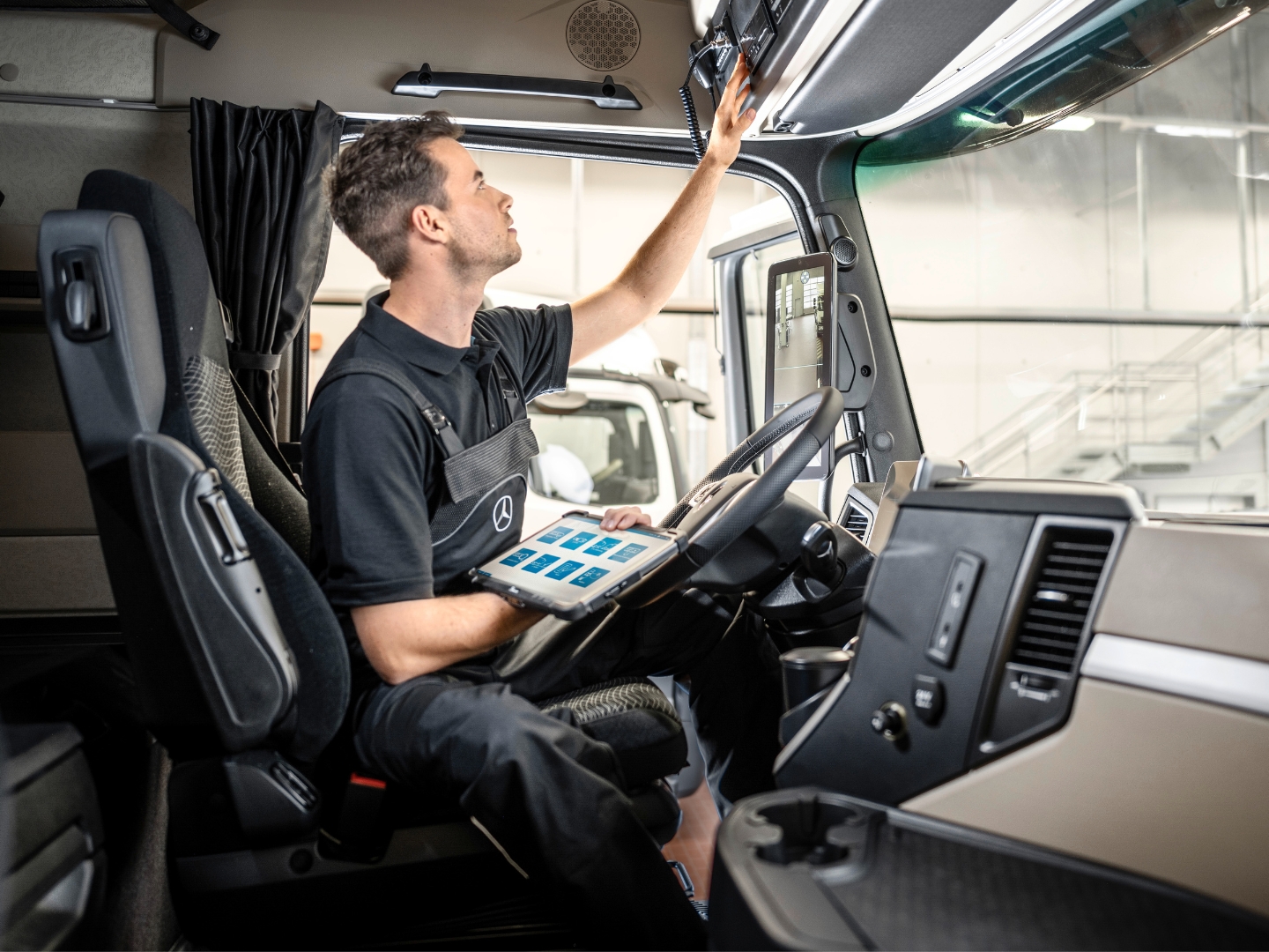 Mercedes-Benz LKW-Diagnose im Truck Service bei Autohaus Felix Kloz